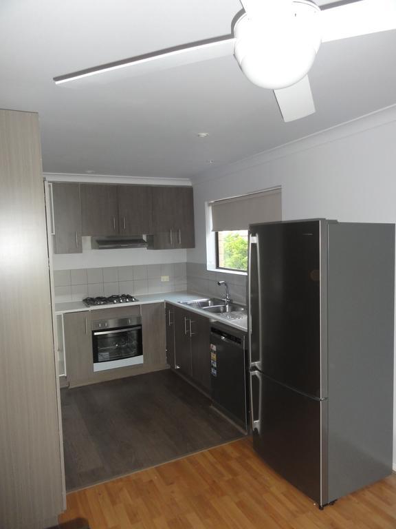 Prime Location & Spacious Аделаида Экстерьер фото