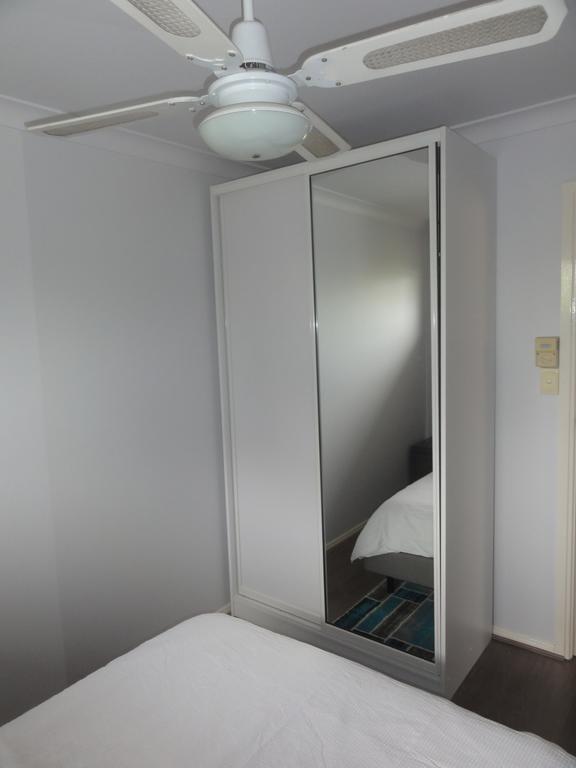 Prime Location & Spacious Аделаида Экстерьер фото