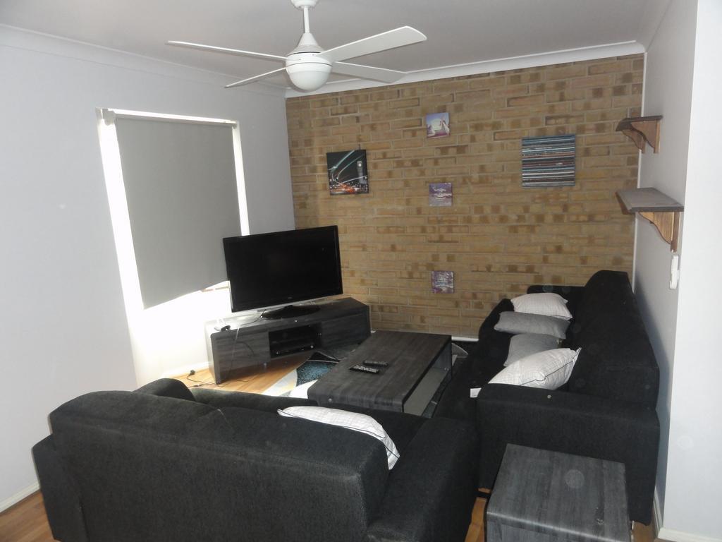 Prime Location & Spacious Аделаида Экстерьер фото